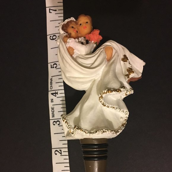 Wedding Couple Wine Stopper - Picture 8 of 9